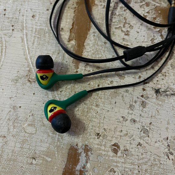 Skullcandy RASTA headphones with cord - work! - Picture 2 of 3